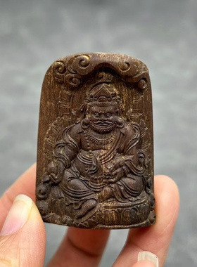 沉水藏品越南熟结红土【黄财神】挂件高51mm宽35mm厚20mm重22.6克