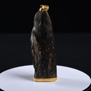 沉水古董级海南树心油沉香香囊挂件高45mm宽24mm厚17mm重15.9克