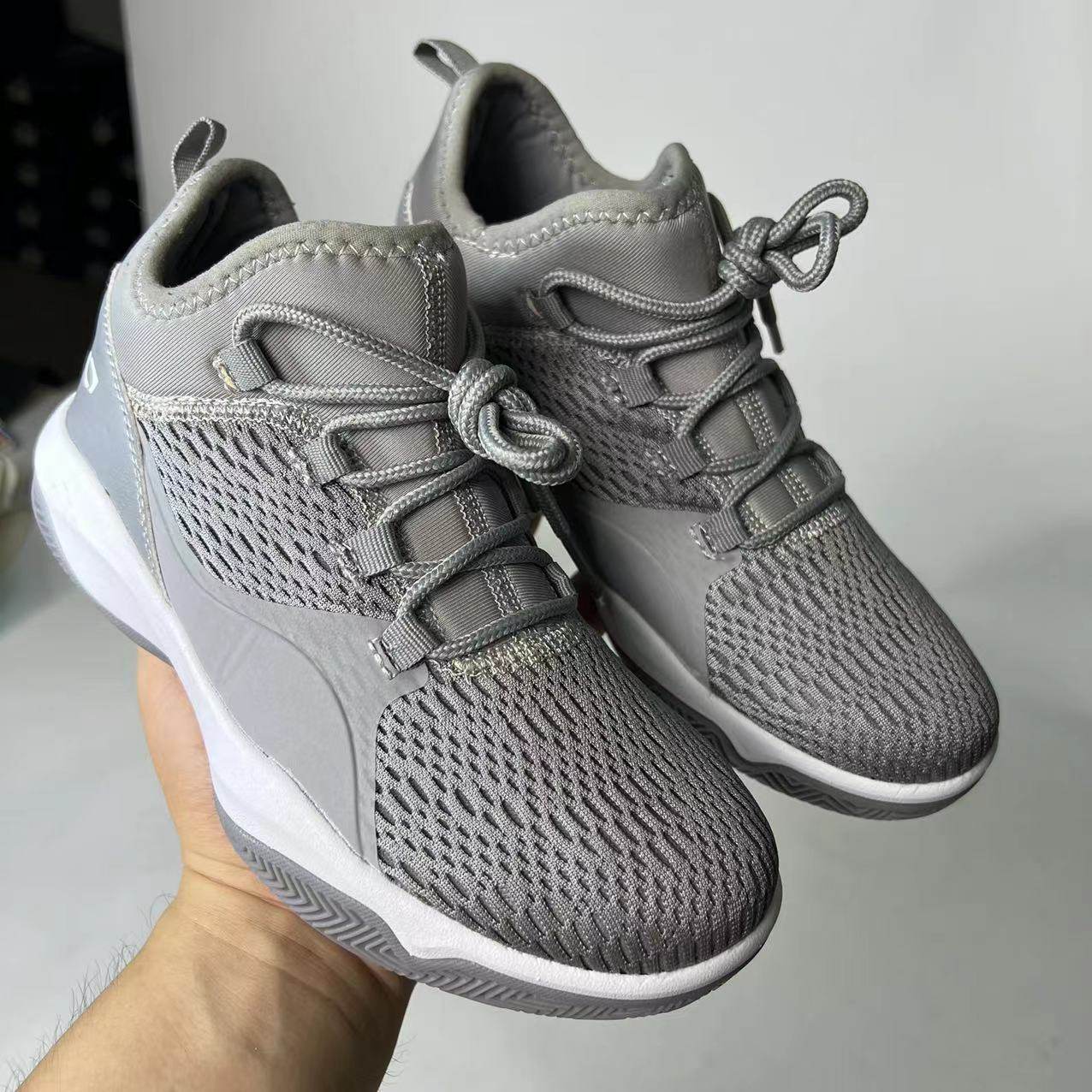 场地篮球鞋实战儿童耐磨鞋底