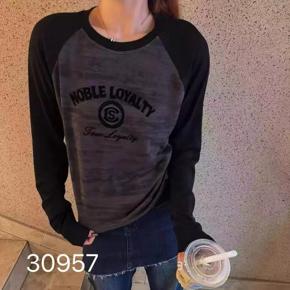 秋季韩版修身短款字母长袖T恤女