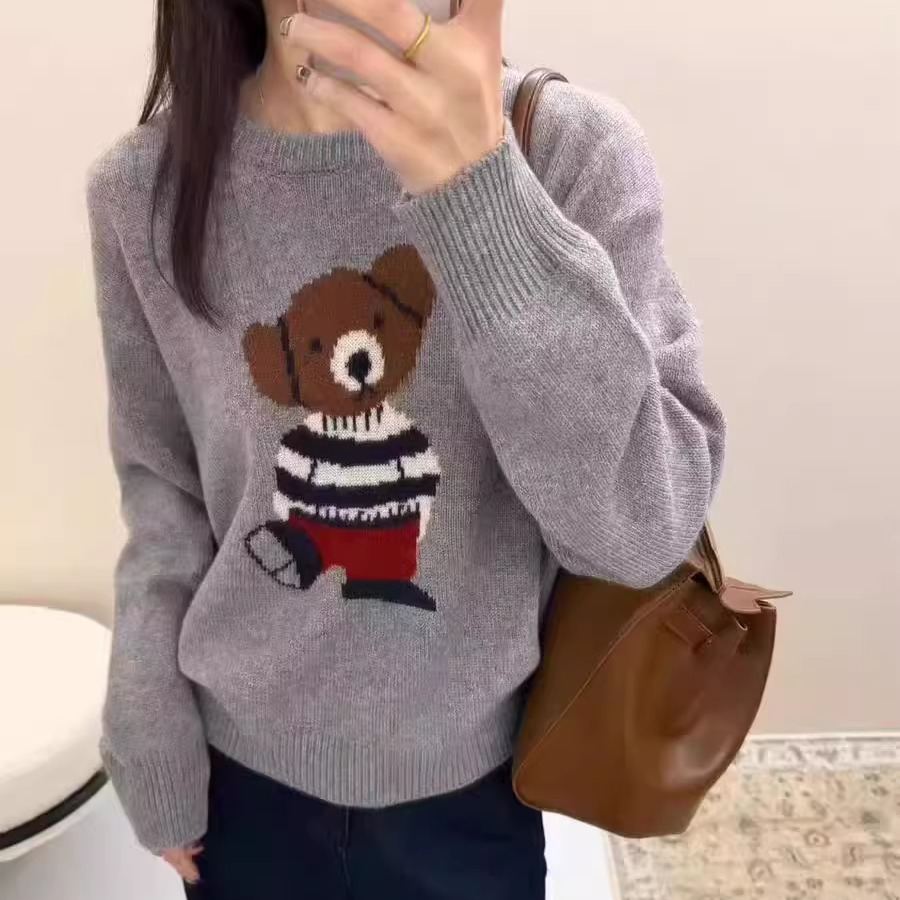 欧洲站2025秋冬新款韩版时尚圆领宽松显瘦百搭卡通小熊针织衫毛衣