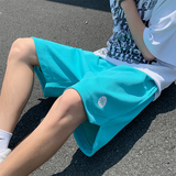 浅蓝色