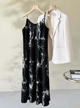 Met Endi新中式复古泼墨吊带连衣裙2024夏季新款气质印花度假长裙