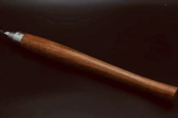 Баба Уолл круглый меч