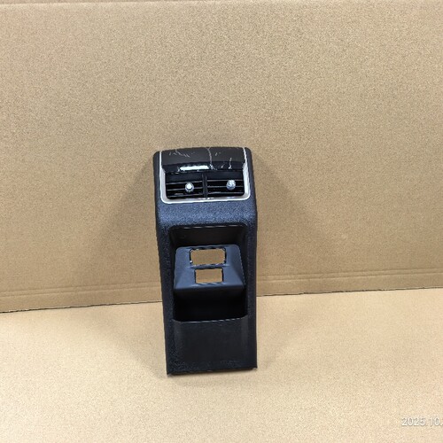 瑞虎5X虎78虎8PLUSPRO后排空调出风口中央扶手盖后部面板风口