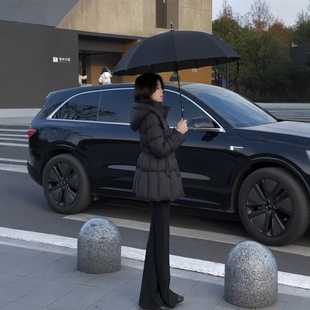 黑色收腰羽绒服女短款2025冬新款90白鸭绒高级感加厚保暖气质外套