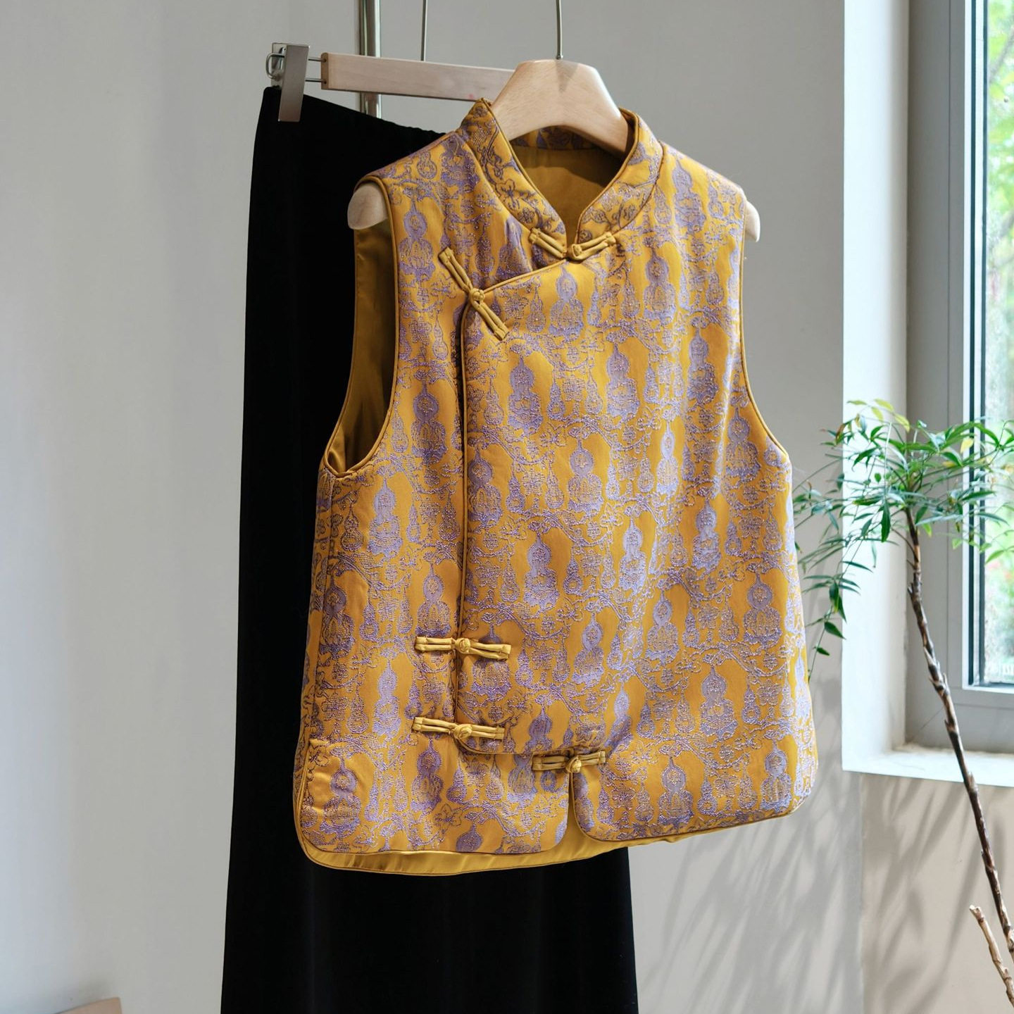 新中式高端拼接高级感气质盘扣夹棉马夹秋季新款葫芦提花系列马甲,女装/女士精品,马夹,淘宝优惠券,粉丝福利购,淘宝优惠卷