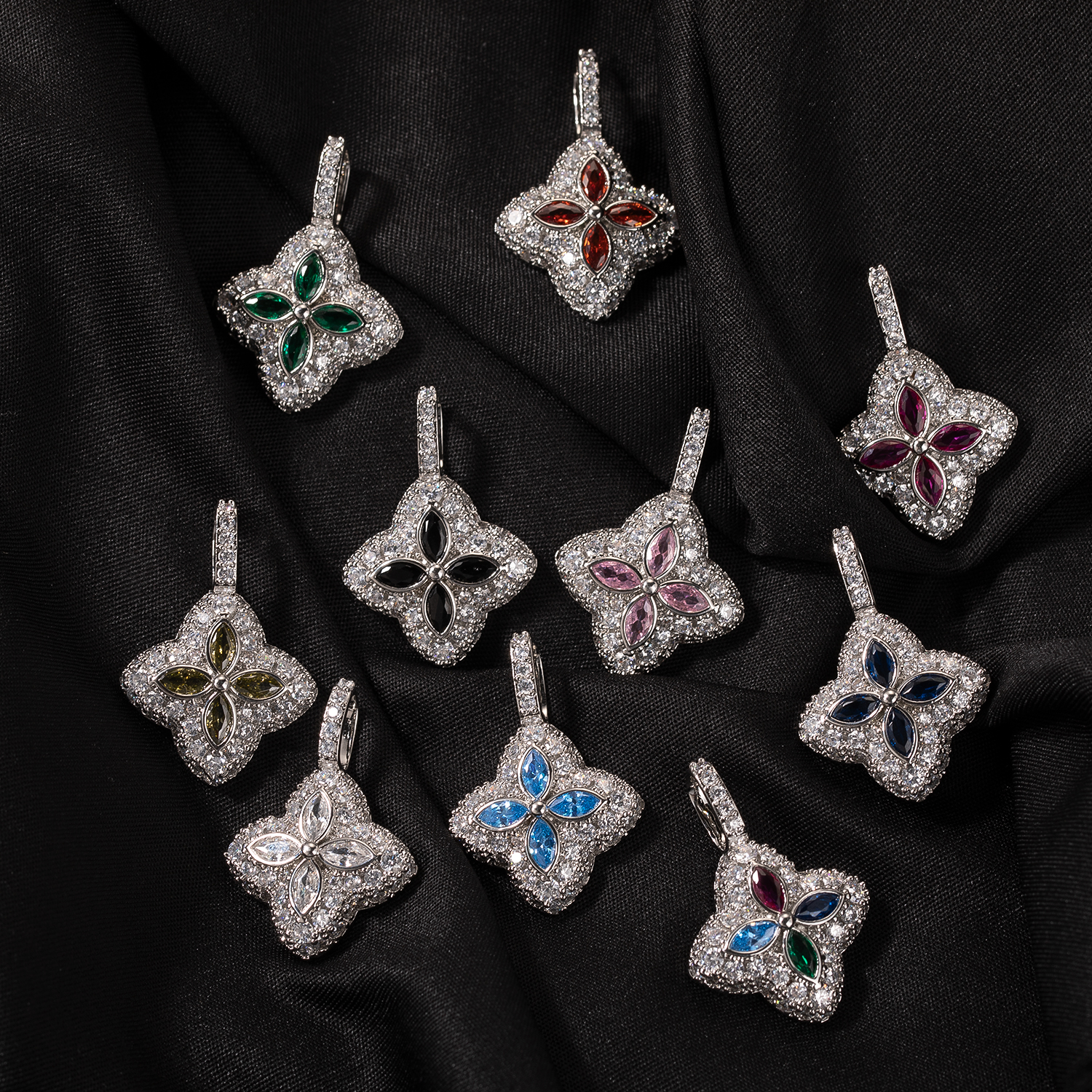 嘻哈甜美四叶草吊坠时尚潮流高级感铜镶锆石男女项链项坠十色可选