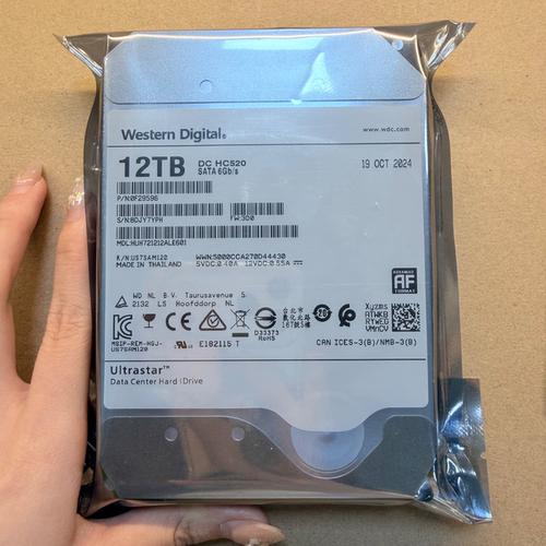 WD西数12TB HC520企业盘HUH721212ALE600服务器存储SATA机械硬盘