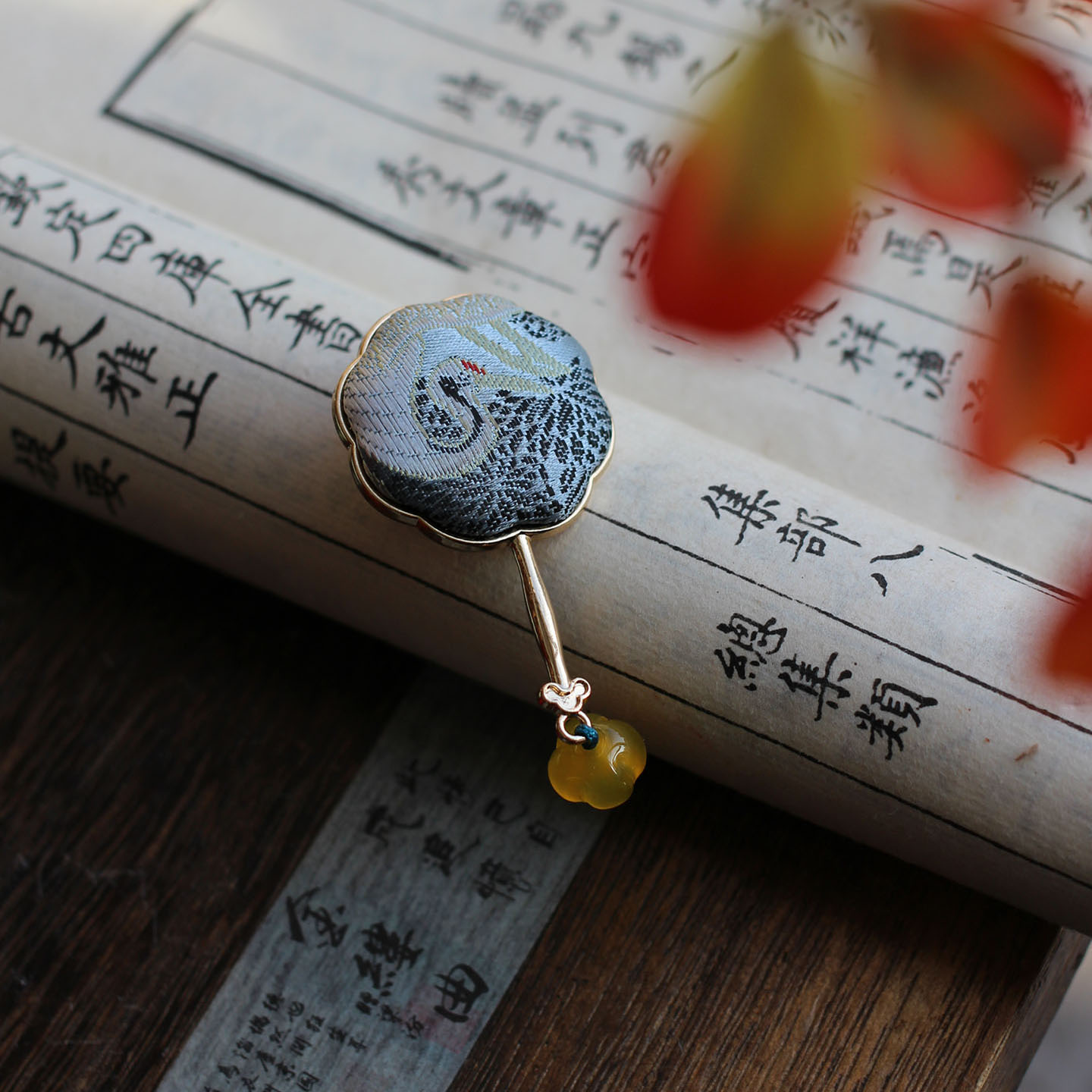穿云鹤 中式古风宋韵饰品锦缎团胸针