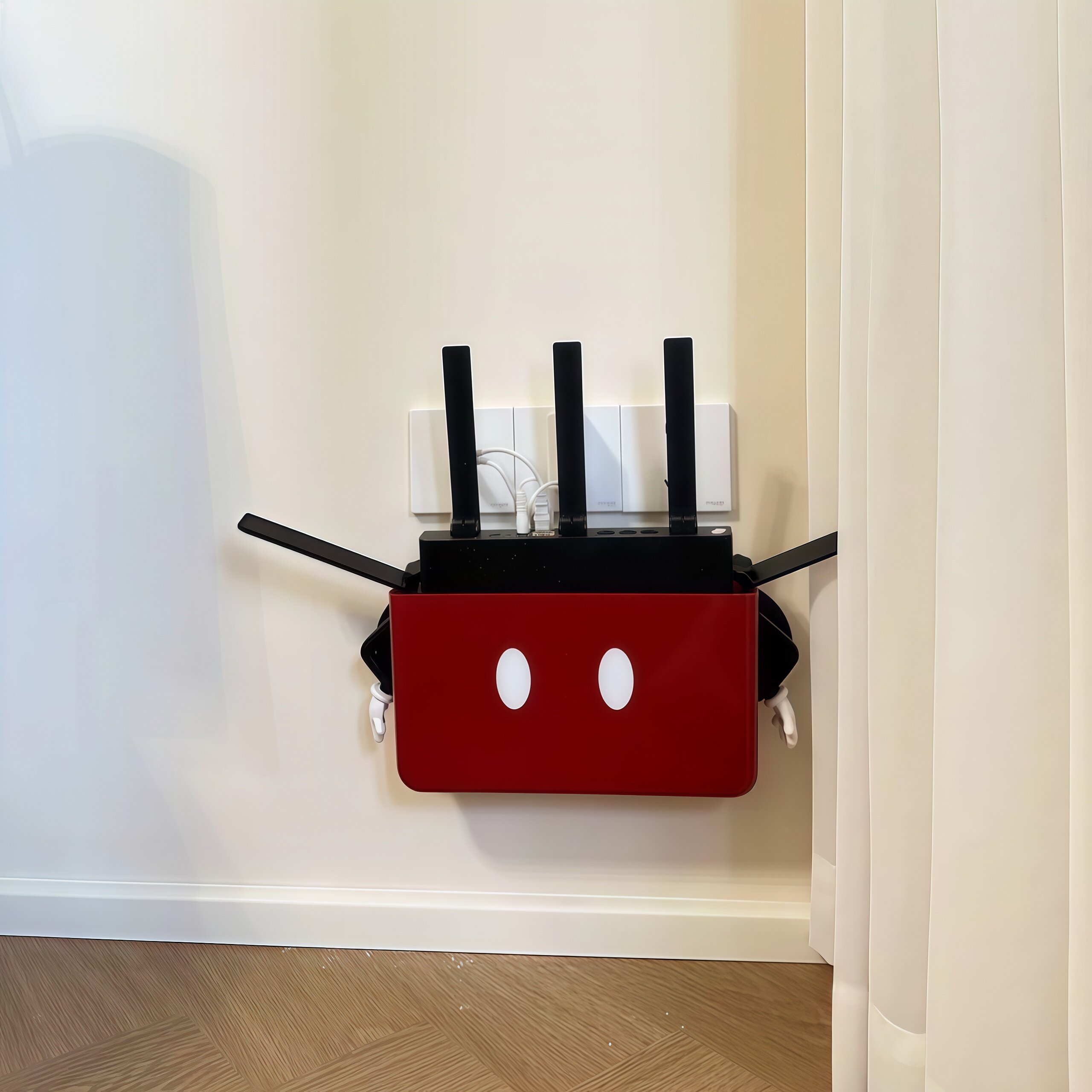收纳盒壁挂式机顶盒置物架米奇WiFi路由器遥控器储物盒免打孔家用