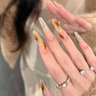 【杏仁拿铁】秋冬玳瑁晕染秋意浓浓银色爆闪渐变美甲纯手工穿戴甲