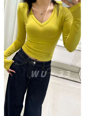 WU33上衣2025秋冬新款百搭修身显瘦明线设计感v领正肩T恤打底衫