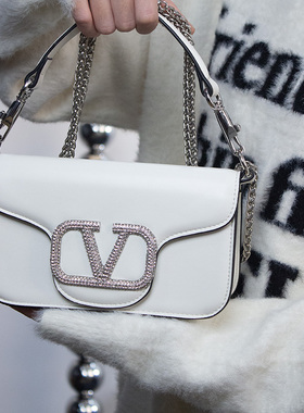 V扣镶钻翻盖女包金属链条包手提包斜挎包单肩包按扣真皮包牛皮包
