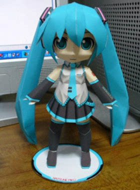 手工制作二次元纸初音未来纸模型
