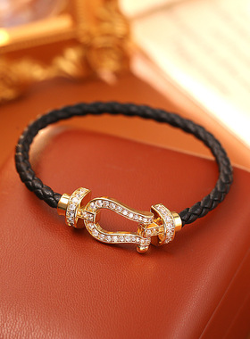 费家精工马蹄扣镶锆石手链高级感时尚精致编织手绳甜酷辣妹风手饰