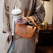 葱木 头层植鞣牛皮月牙包 半圆形斜挎包 日常搭配 小众日系手腕包