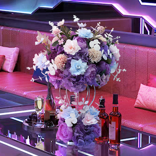 新年2026元旦商场电镀羽毛桌花婚庆道具酒店婚礼餐厅酒吧吧台KTV