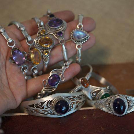 尼泊尔925纯银镶嵌天然紫水晶黄水晶月光石手镯做旧复古雕花镯子,饰品/流行首饰/时尚饰品新,手链,淘宝优惠券,粉丝福利购,淘宝优惠卷