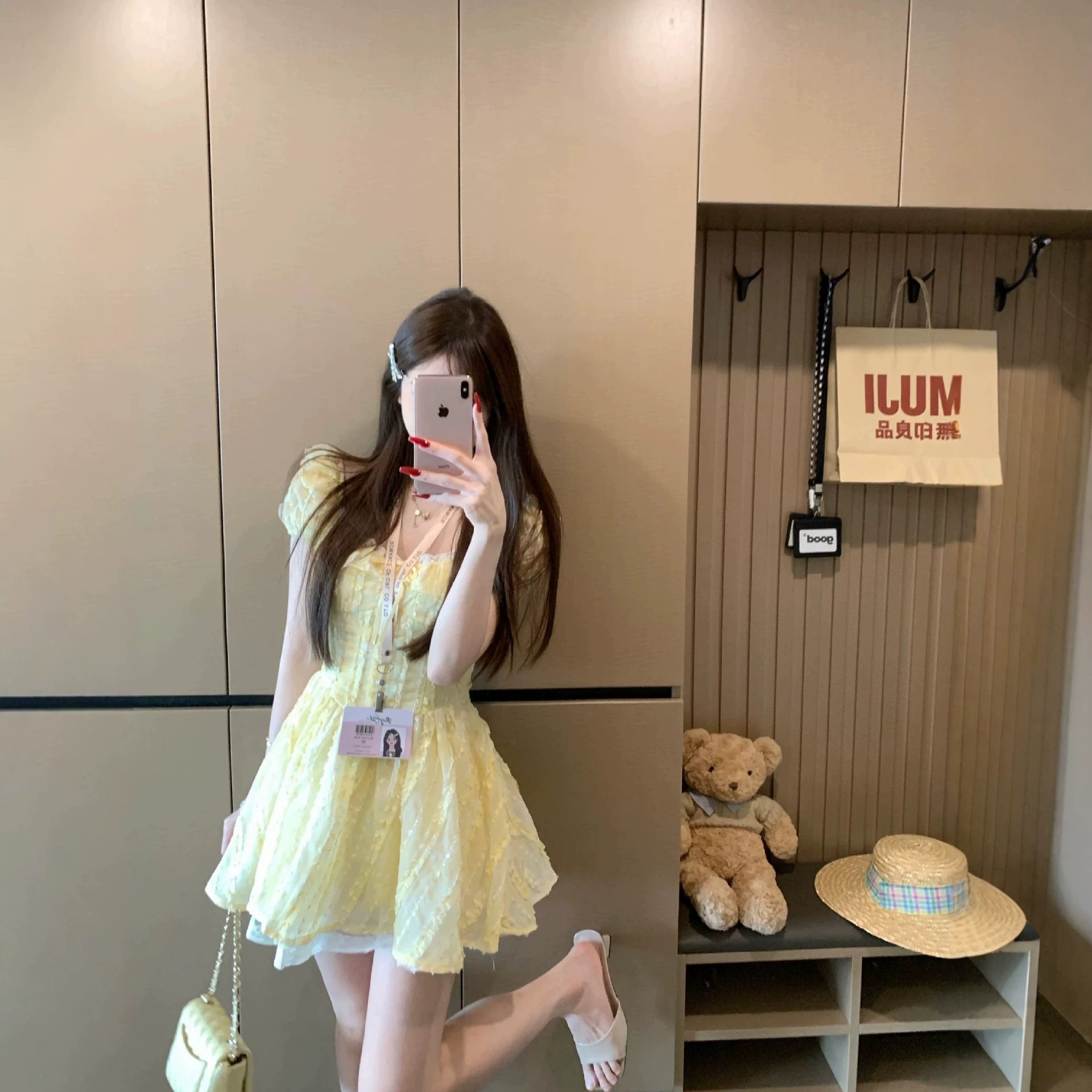 黄色方领蕾丝泡泡袖连衣裙女夏季温柔甜美风修身洋气蓬蓬短裙ins