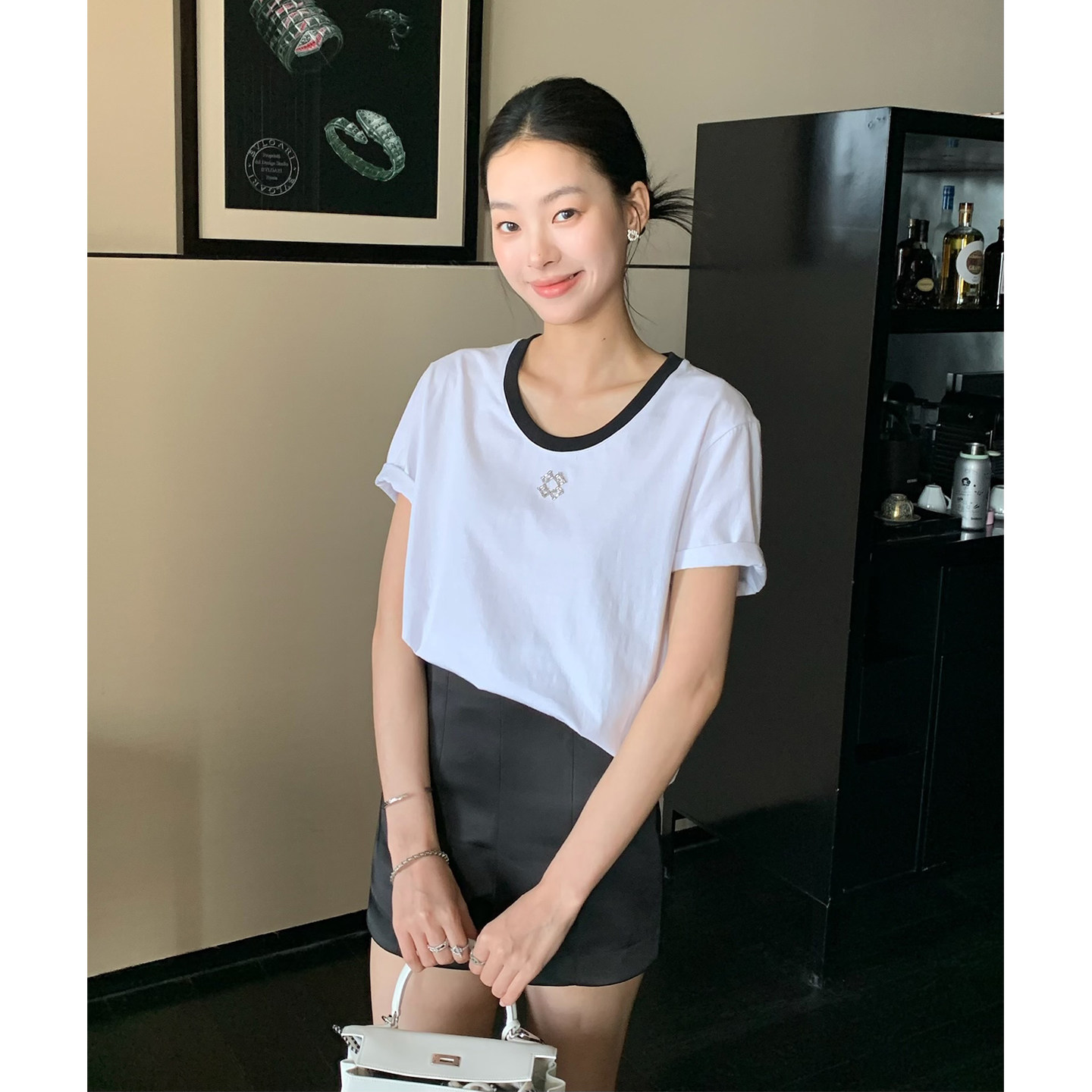 老钱风黑白撞色钉珠镶钻T恤