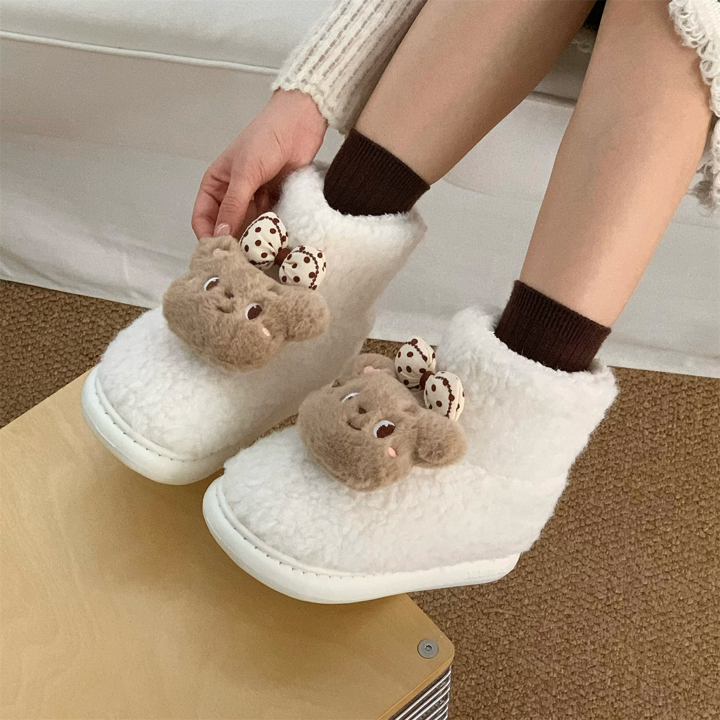 细细条少女心蝴蝶结小熊雪地靴