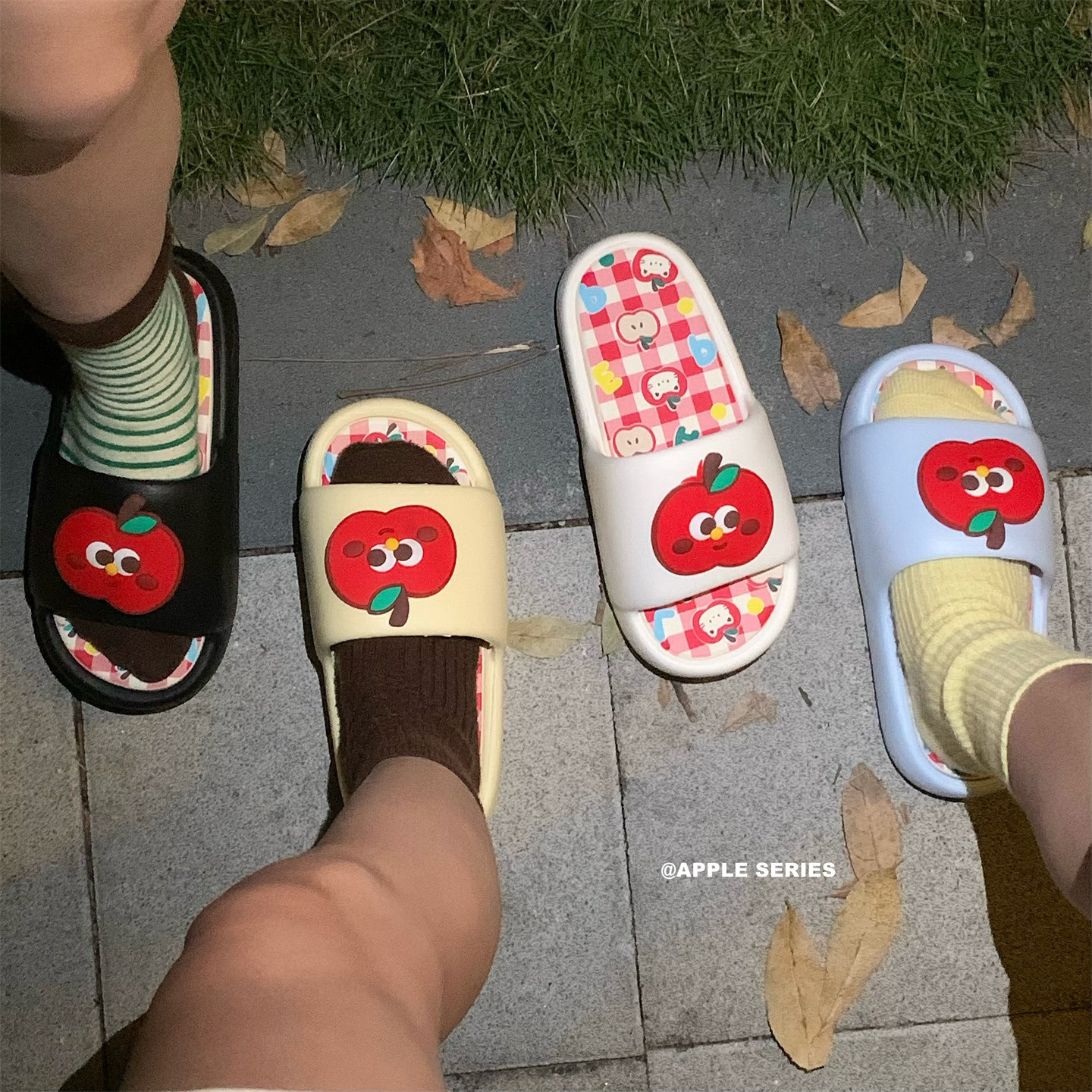 可爱红苹果撞色学生凉拖鞋新款防滑女士百搭休闲夏季一字卧室拖鞋