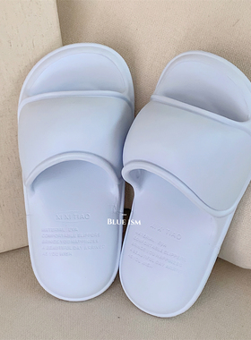 夏季防滑奶蓝色高级情侣日系拖鞋男女士软厚底家用百搭浴室凉拖鞋