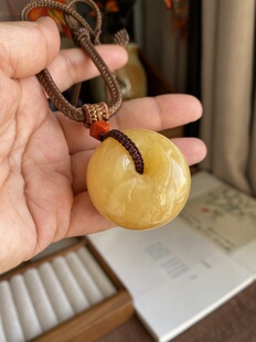 天然原矿蜜蜡花蜡毛衣链平安扣项链琥珀蜜蜡吊坠38.1×24.3mm