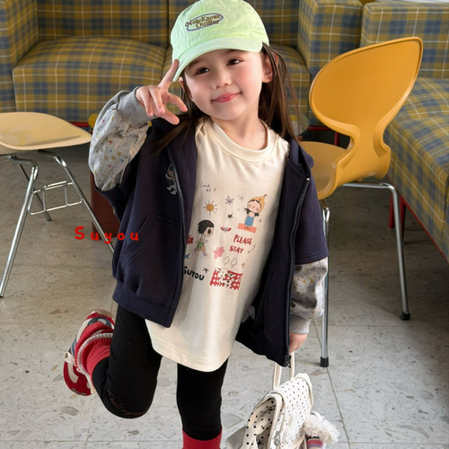 苏右 26秋 563083女童藏青卡通拼接连帽拉链外套