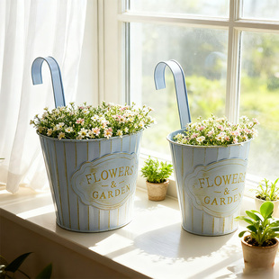 新款铁艺花盆可拆卸挂钩阳台多肉悬挂吊桶复古铁皮花器吊篮花桶