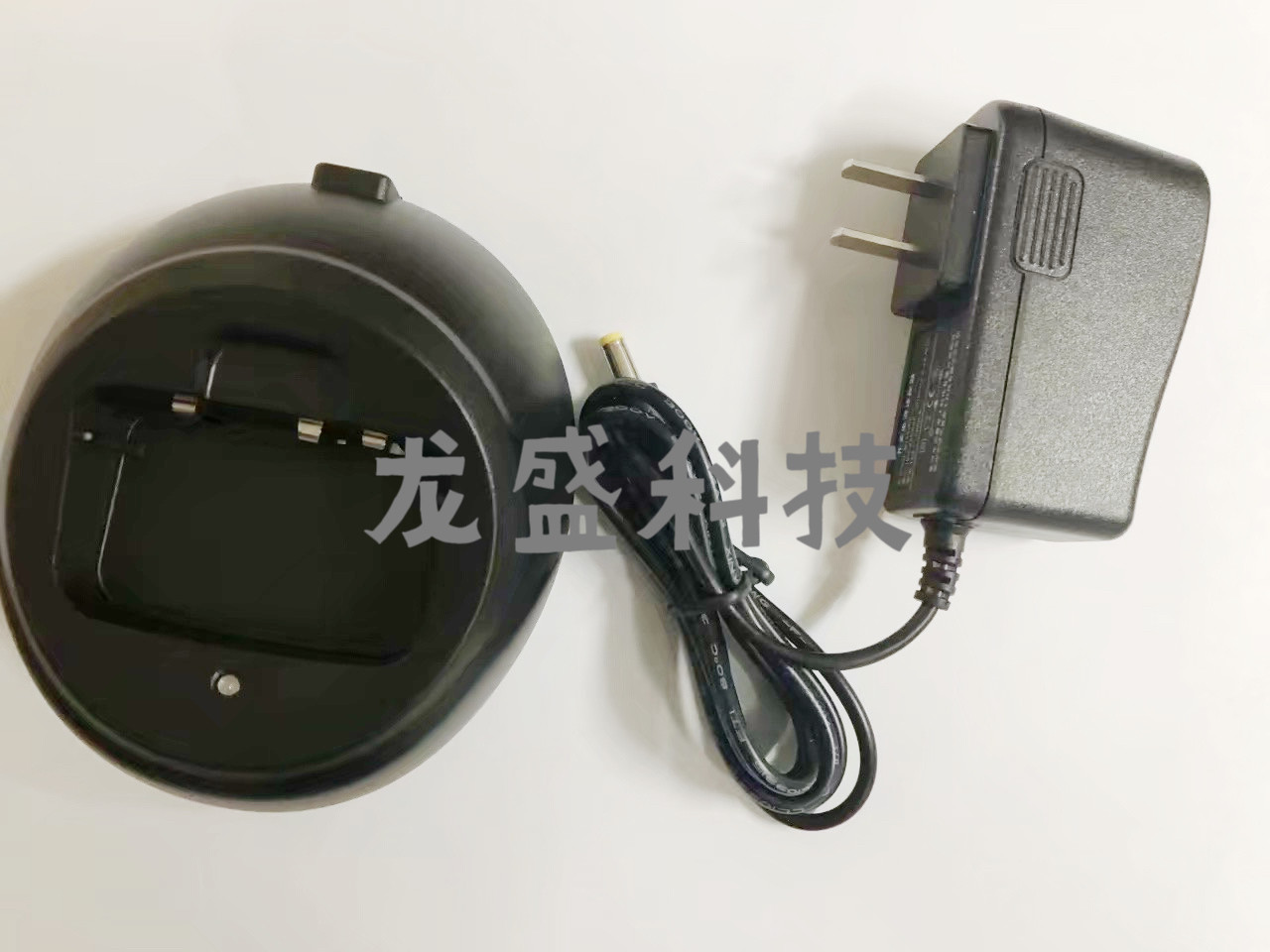 威科三通对讲机充电器前威科三通N97对讲机充电器三通N97充电器