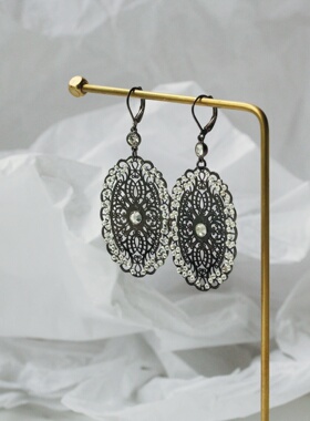 欧美复古外Joan Rivers重工古风雕刻黑色蕾色夸张个性小众耳环