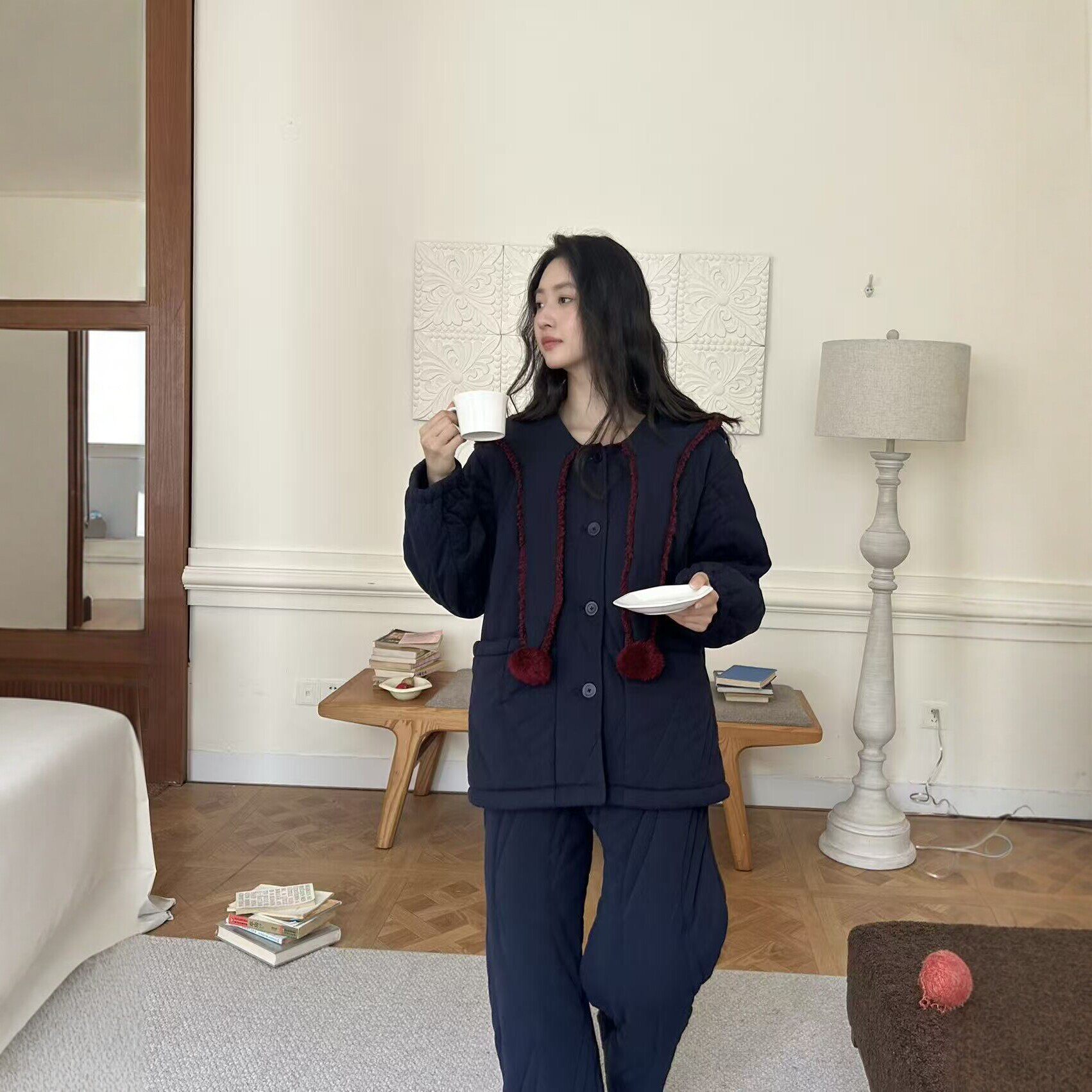 藏青色夹棉家居服女保暖装饰加厚绗缝睡衣套装连帽毛球秋冬可外穿