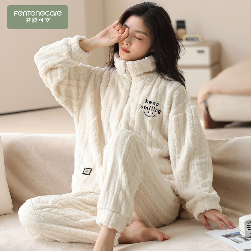 珊瑚绒冬季保暖女士家居服