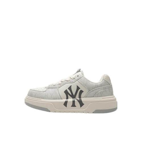 【奥莱折扣】男鞋女鞋复古老花时尚休闲板鞋运动鞋3ASXCLD4N-50GR