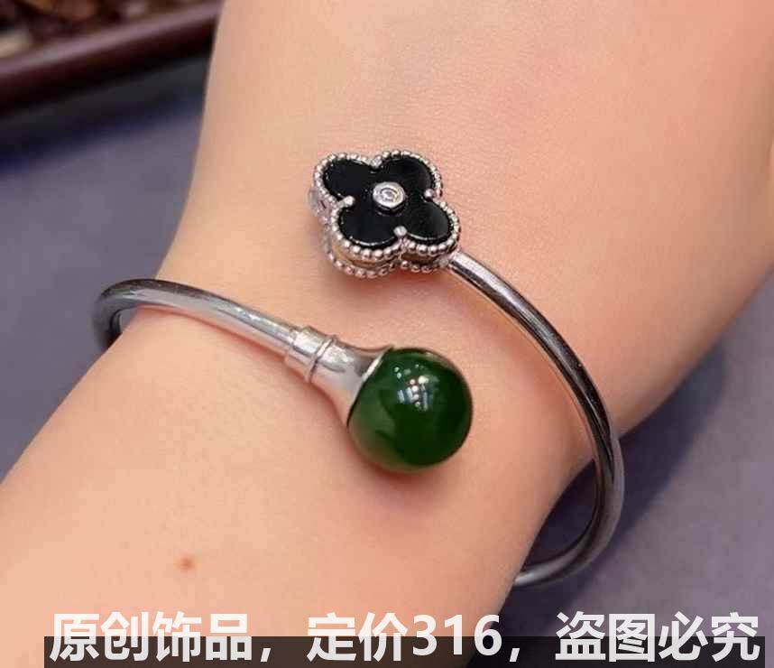 天然水晶手链手镯手环和田碧玉 纯银颜色水润 简约时尚尺寸包邮