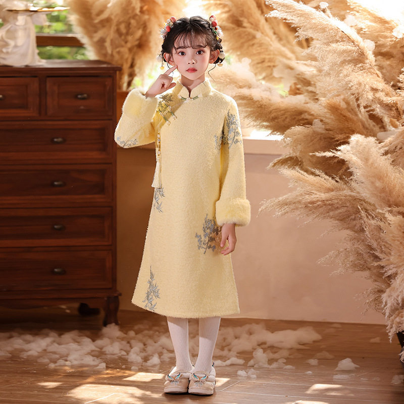 水貂绒女童旗袍2025新款冬季加绒长袖儿童旗袍连衣裙新年唐装旗袍