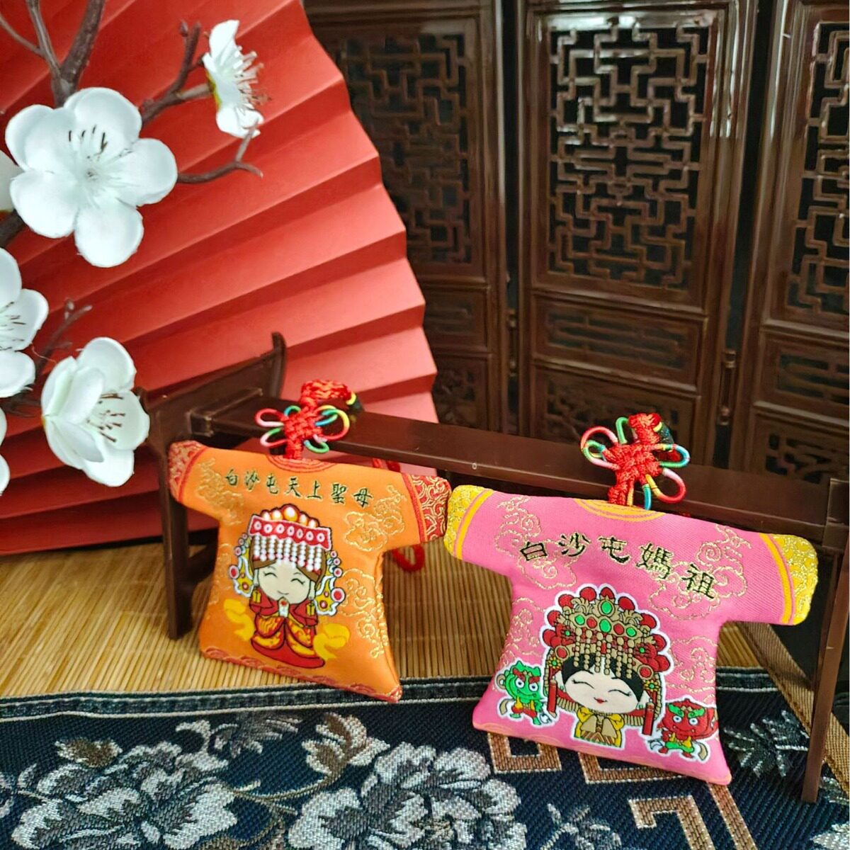 妈祖白沙屯小神衣织绣平安香囊