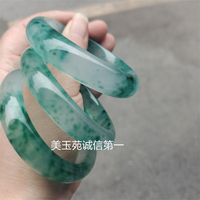 冰透飘兰花玉石女款手镯冰种飘绿玉镯子女款玉石手镯饰品礼物精品