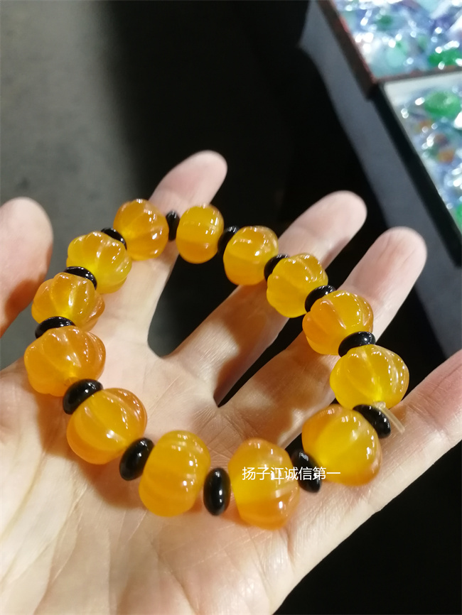 天然黄翡精雕路路通手串冰透南瓜珠时来运转雕刻手链冰透细腻玉石
