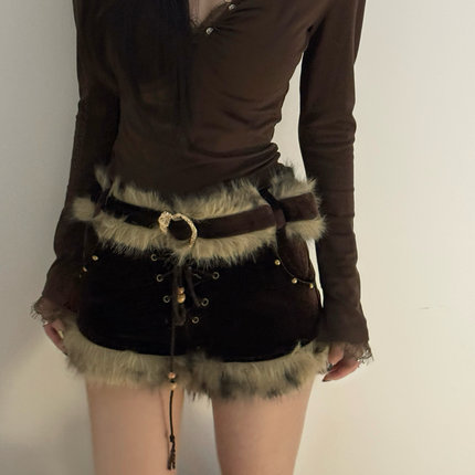 y2k亚文化美式辣妹高级感毛毛系带金丝绒短裤女秋冬新款包臀热裤