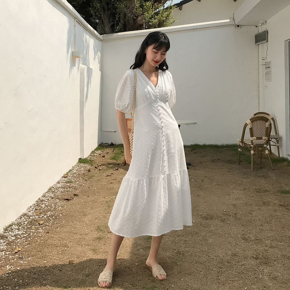 爱蔷薇智熏法式V领白色连衣裙子宽松女仙2020夏季大码显瘦中长款