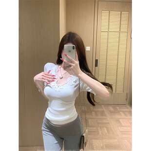 V领花短款 针织衫 T恤女夏季 纯欲蕾丝拼接绣短袖 上衣 新款 百搭打底衫