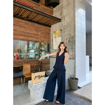 木耳边V领背心+高腰阔腿裤套装