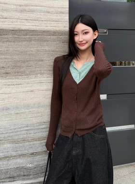 HELART2025辣妹修身显瘦秋冬新款撞色假两件v领长袖针织衫开衫