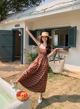 法式吊带连衣裙女2023新款女夏茶歇红色网红爆款格子小清新H