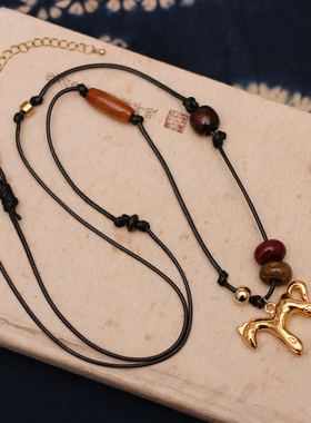 手工编织木珠小马守护项链