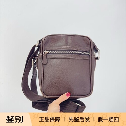 【原始品相】LV/路易威登全皮男士经典款单肩斜挎包正常使用痕迹