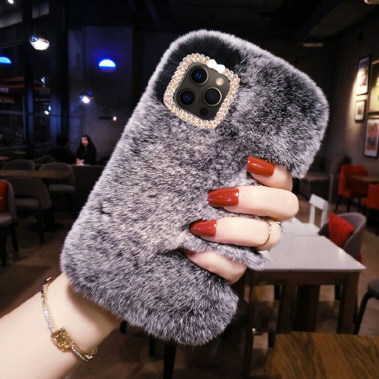 苹果17ProMax真毛茸茸手机壳iPhone16獭兔毛绒套15plus适用14女13
